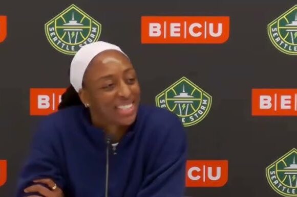 Nneka Ogwumike celebrates during a WNBA game, now the first player to sign with Project B.